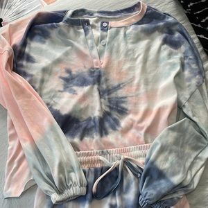 Matching tie dye set